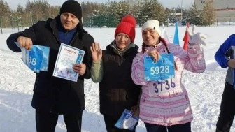 Сотрудники БУ «Советская психоневрологическая больница» приняли участие в Всероссийской массовой лыжной гонке «Лыжня России 2026» в с.п. Алябьевский