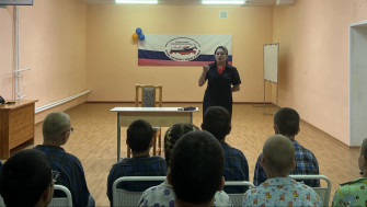 Сотрудник полиции провёл профилактическую беседу с маленькими пациентами общепсихиатрического отделения